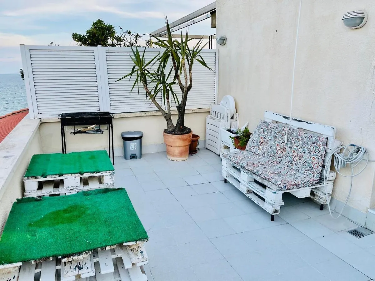דירות סיטגס La Marina Seaview Penthouse 0*,
