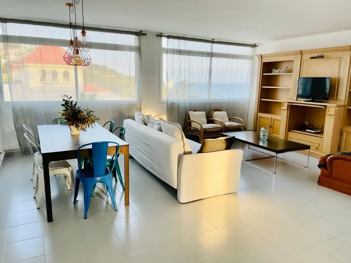 דירות סיטגס La Marina Seaview Penthouse