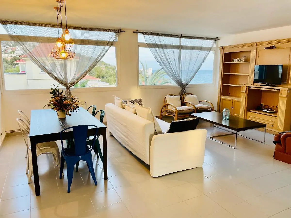 דירות סיטגס La Marina Seaview Penthouse ספרד